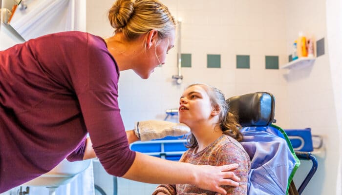 PT Massaging Girl's Face